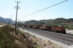 Mit einen Eastbound Intermodal ...  Ulrich Slovig 09.11.2011