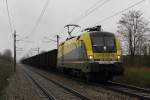 cargoserv 12.4.10 Zwecks Bauarbeiten auf der Summerauer Bahn werden derzeit die meisten Z�ge �ber die Grenzbahnh�fe Gm�nd und Breclav umgeleitet. So auch die CargoServ Leistungen. ES64U2 082 mit dem SGAG 46181 von Breclav nach Linz Stahlwerke bei Tallesbrunn.