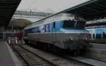 SNCF CC72151 tr�gt noch die en-voyages-Lackierung, welche an der CC72100 ...