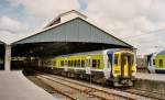 class-2700 Class 2700 in Limerick im Juni 2004.
PS: F�r die Bilder des des chinesischen Teil von Arnulf Sensenbrenners Forumsbeitrag 'Neues aus Irland und China 12.2.2010 19:33' ist Thomas zust�ndig...
