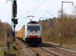 Crossrail 185 580-8 Jana am 07.04.2010 mit einem Containerzug von ...