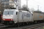 Die 185 581-8 der Crossrail mit Ewals Cargo Care Werbung ... Die 185 581-8 der Crossrail mit Ewals Cargo Care Werbung ...