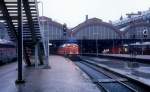 København H / Kopenhagen Hbf im Juli 1978: OHJ (Odsherreds Jernbane) Diesellok 45 (MaK 1965) mit Personenzug nach Nykøbing Sjælland.