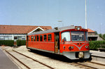 Lyngby-Nærum-Jernbane (LNJ / Nærumbanen): Am 17. Juni 1968 empfing die LNJ drei Triebwagen (17-19) des Typs Ym (Hersteller: Waggonfabrik Uerdingen). - Am 21. Juni 1970 hält einer dieser Ym im Bahnhof Nærum.