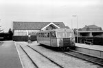 Lyngby-Nærum-Jernbane (LNJ / Nærumbanen): Ein Scandia-Schienenbustriebwagen (Sm) hält im Juni 1968 in Nærum (Endbahnbahnhof).