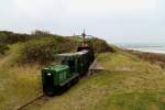 Ausfahrt des Zuges der Museumsbahn Hanstholm am 17.04.2014 aus dem Geschützbunker.