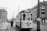 København / Kopenhagen Københavns Sporveje (KS): Der Museumstriebwagen 190 war an einem Sonntag im September 1968 als Arbeitswagen (in  Schleppdienst ) tätig.