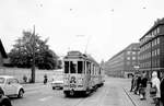 København / Kopenhagen Københavns Sporveje (KS) SL 10 (Tw 600 + Bw 15xx) Nørrebro, Tagensvej / Jagtvej im September 1968. - Scan von einem S/W-Negativ. Film: Ilford FP3.