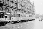 København / Kopenhagen Københavns Sporveje SL 16 (Tw 553 + Bw 15xx) Vester Voldgade im Oktober 1968. - Der Zug fährt in Richtung Kongens Enghave, Mozarts Plads. - Scan von einem S/W-Negativ. Film: Ilford HP4.