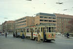 København / Kopenhagen Københavns Sporveje SL 2 (Tw 519 + Bw 15xx) København S, Sundbyøster, Amagerbrogade / Højdevangs Allé im November 1968.