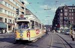 København / Kopenhagen Københavns Sporveje (KS) SL 2 (DÜWAG/Kiepe-GT6 835) København K, Christianshavn, Torvegade / Christianshavns Torv am 17. Mai 1969. - Scan eines Diapositivs.