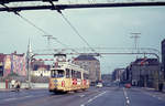 København / Kopenhagen Københavns Sporveje (KS) SL 2 (DÜWAG/Kiepe-GT6 825) København K, Knippelsbro am 17. Mai 1969. - Scan eines Diapositivs.