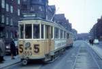 København / Kopenhagen Københavns Sporveje (KS) SL 5 (KS-Hauptwerkstätte-Grossraumtriebwagen 553) Amager Boulevard / Amagerfælledvej im März 1970.