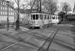 København / Kopenhagen SL 10 (Tw 558 + Bw 15xx) Centrum, Christiansborg Slotsplads im April 1968. - Scan von einem Farbnegativ (!). Film: Agfacolor CN17. Die Farbwiedergabe des Bildes war so schlecht (bei den anderen Fotos, die aus diesem Film stammen, hat man es auch konstatieren können), dass ich das Bild als S/W-Bild hochgeladen habe.