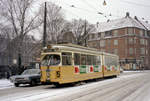 København / Kopenhagen Københavns Sporveje SL 5 (DÜWAG-GT6 888) Sundbyøster (København S), Østrigsgade / Øresundsvej / Lergravsparken am 21. Dezember 1969. - Scan von einem Farbnegativ. Film: Kodacolor X.