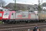 DB-Museum Koblenz Die 185 592-3 der Crossrail zieht einen Gz w�hrend der Lokparade anl�sslich des 175 Jahre Eisenbahn Jubil�ums durch Koblenz L�tzel am 03.04.2010