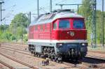 DGT Ludmilla 232 550-4 bei der Durchfahrt im Bhf. Flughafen ...