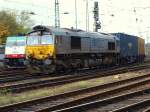 Mit einem Containerzug am ...  Mario Sch�rholz 04.11.2009