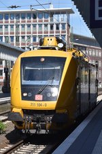 MÜNSTER, 23.08.2016, DB-Instandhaltungswagen für Oberleitungsanlagen 711 104-0 auf Durchfahrt durch Münster Hbf