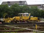 Ein Strabag Gleisbaustellen Fahrzeug in Mannheim Hbf am 31.07.11
