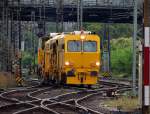 STRABAG; MATISA (99809124002-3)Ende2 voraus, begibt sich in den Hauptbahnhof von Wrzburg; 120830