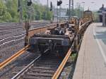 Der Rutschenwagen an einem Langschienenentladezug am 22.04.2011 in Aachen West.