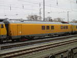 Hinter der 120 160,am 06.Februar 2020,eingereiht der Messwagen 99 80 93-60 001-8 in Stralsund.