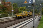 Stopfgerät mit Planiergerät durch Neckargerach. 24.9.2017