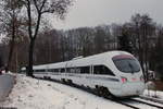 Heute fuhr 605 017 durchs Erzgebirge....
Hier ein Nachschuss wie er aus Markersbach beschleunigt.....