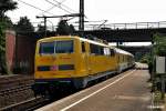 111 059-2 wartete mit einen messzug auf weiterfahrt im bhf hh-harburg,datum 22.08.14