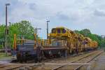 Schnellumbauzug von Plasser & Theurer abgestellt auf dem ehm. Süd-Bahnhof in Neustrelitz. - 30.05.2013