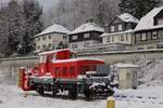 Am 09.01.2021 ist die Schneeschleuder 40 80 9475 197-6 auf einem Nebengleis im Bahnhof Brilon Wald abgestellt