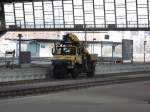 Balfour Beatty Unimog mit 2-Wegeausrstung und Ladekran am 14.02.2011 in Chemnitz HBF