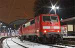 111 075-8 (Zugspitze) und 111 009-7 mit dem RE10929  RSX  nach Siegen bei der Bereitstellung in Aachen Hbf, dies ist der Ersatzverkehr der DB Regio NRW fr die DB Regio Rheinland, 14.12.10