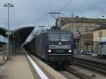 143 056 und eine Schwestermaschine von RBH durchfahren am 19.