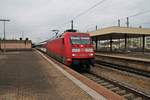 Asufahrt am 03.11.2015 von 101 022-2 mit dem EC 9 (hamburg Altona - Zürich HB) aus dem Badischen Bahnhof von Basel in Richtung Basel SBB, um dort den Zug an eine Re 4/4 II (Re 420) abzugeben.