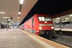 101 047-9 stand am frhen Morgen des 24.08.2013 im Badischen Bahnhof von Basel mit dem Autoslaaptrein 13401.