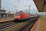 Einfahrt am 25.10.2014 von 101 030-5 mit dem EC 9 (Hamburg Altona - Zürich HB) in den Badischen Bahnhof von Basel.