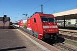 Ausfahrt am 03.08.2015 von 101 081-8  Zürich beachtliCH  mit dem EC 9 (Hamburg Altona - Zürich HB) aus dem Badischen Bahnhof von Basel in Richtung Basel SBB.