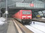 Hier 143 818-3 mit einer RB14 von Nauen nach Senftenberg, dieser Zug stand am 3.2.2010 in Berlin Hbf.