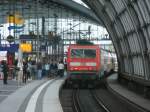 143 058 verließ,am 12.Mai 2012,den Berliner Hbf.
