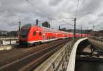 Hier ein RE1 (RE18116) von Frankfurt(Oder) nach Magdeburg Hbf., bei der Einfahrt am 15.3.2014 in Berlin Hbf.