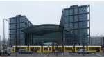 Berliner Hauptbahnhof mit Straßenbahnanschluss: Insgesamt 1,8 Kilometer neue Gleise und sechs neue Haltestellen (davon wegen der Kehrschleife in Moabit einige nur in einer Richtung nutzbar)