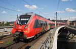 Sichtlich durch Vandalismus gezeichnet ist 442 119-4  Potsdam Park Sanssouci  am 13.5.2016 als RB21 (RB18671) von Wustermark nach Berlin Friedrichstraße unterwegs.