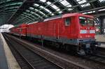 112 146-6 steht am 11.3.2017 mit dem RE1 (RE3184) nach Brandenburg Hauptbahnhof im Berliner Ostbahnhof bereit. 