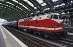 Hier 119 158-4 mit DPN25718  Strtebeker-Express  von Berlin Schneweide nach Bergen auf Rgen, dieser Zug stand am 29.6.2013 in Berlin Ostbahnhof.