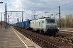 E 37 527 ITL mit der blauen Wand in Berlin Schnefeld-Flughafen.