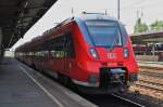 Hier 442 333-1 als RE7 (RE18719) von Wünsdorf-Waldstadt nach Bad Belzig, dieser Triebzug stand am 27.7.2013 in Berlin Schönefeld Flughafen.