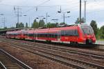 Hier 442 639-1 und 442 137-6 als RB19 (RB18568)  Airport-Express  von Senftenberg nach Berlin Gesundbrunnen, bei der Einfahrt am 14.6.2014 in Berlin Schönefeld Flughafen.