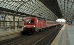 182 020 erreicht mit dem IRE aus Hamburg am 20.10.18 Berlin-Spandau.
